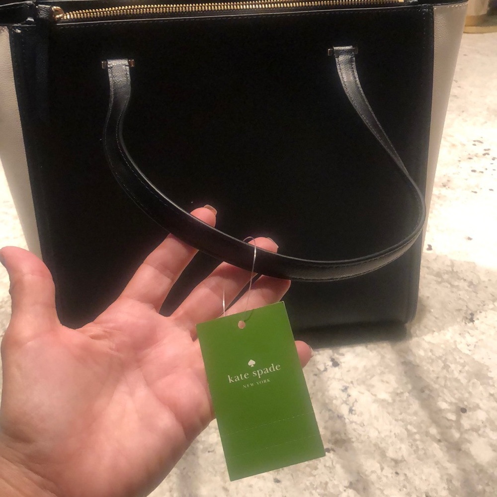 Kate Spade Purse - Picture 6 of 6